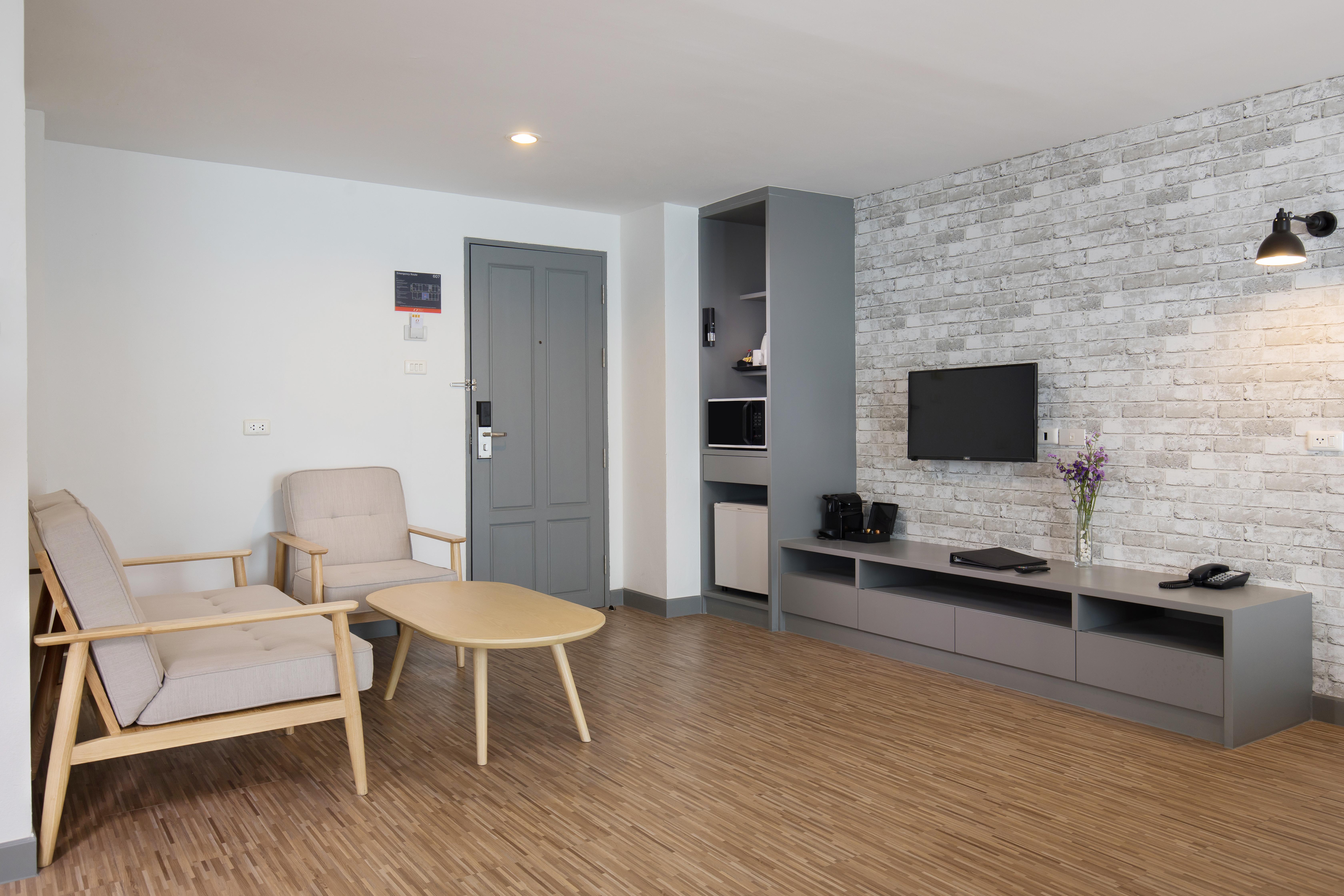 Journeyhub Pattaya Central Экстерьер фото
