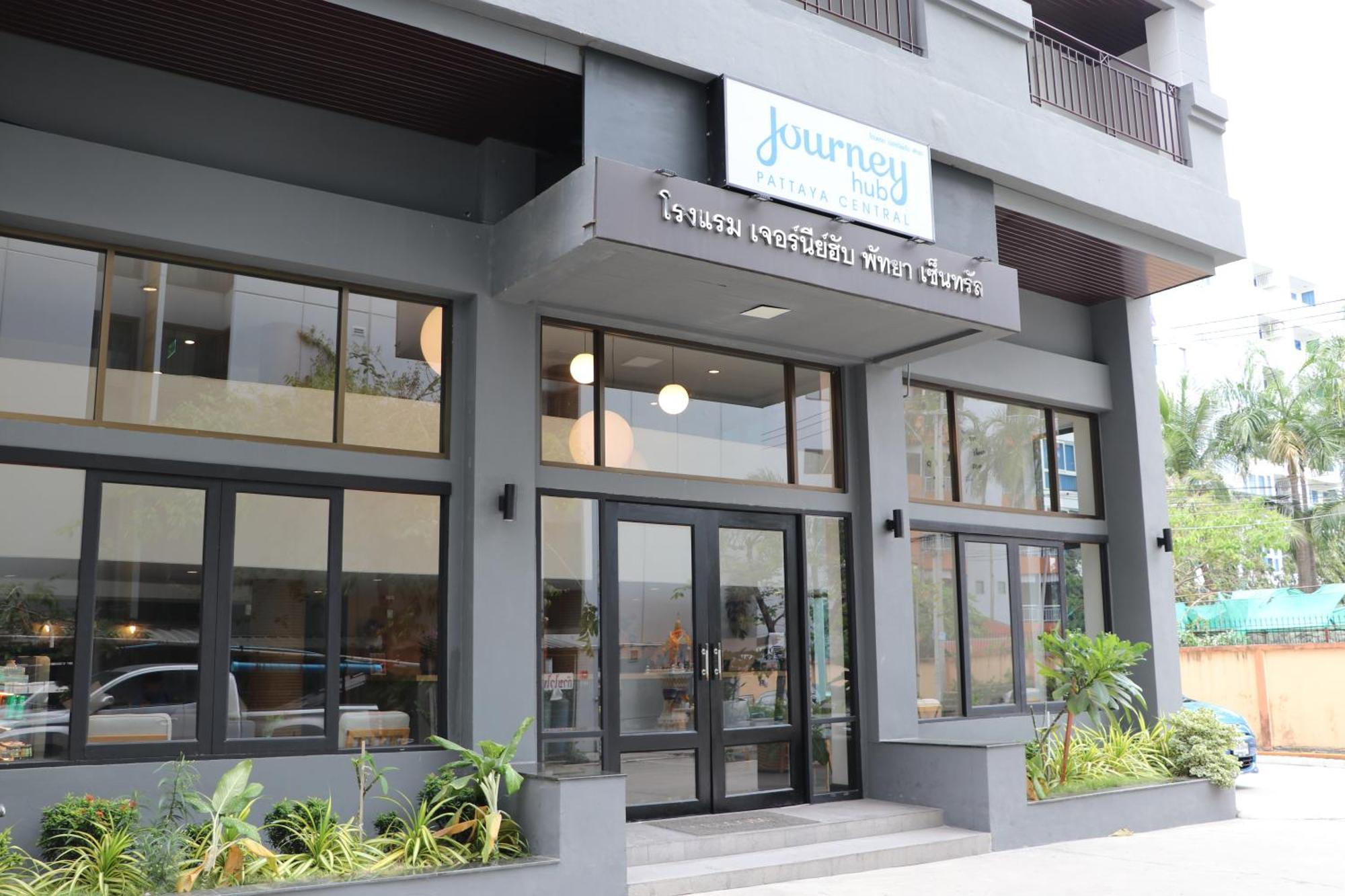 Journeyhub Pattaya Central Экстерьер фото