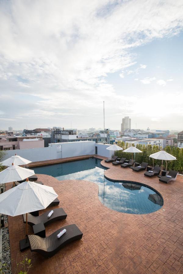 Journeyhub Pattaya Central Экстерьер фото
